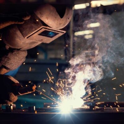 welding-person-img- (4)